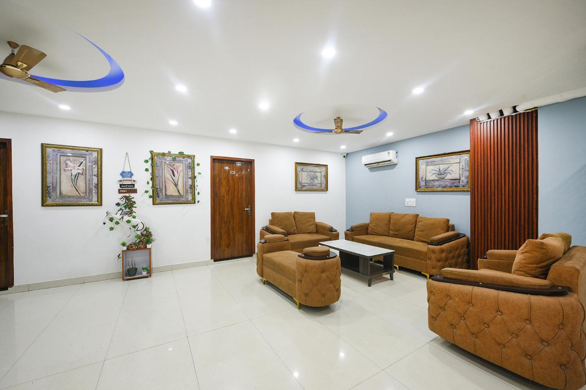 Fabhotel Wonderland Studio Rooms Gurgaon Exterior foto