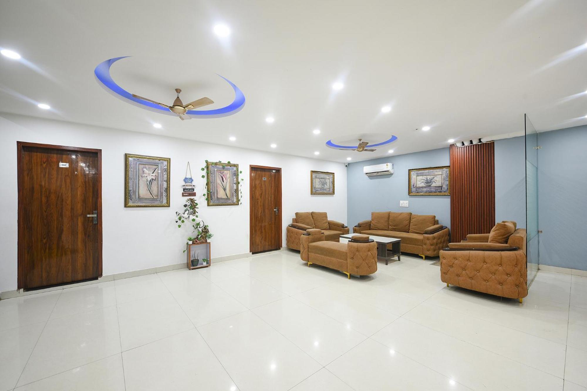Fabhotel Wonderland Studio Rooms Gurgaon Exterior foto