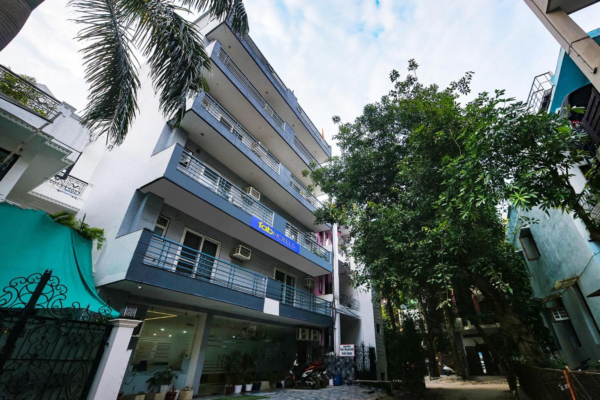 Fabhotel Wonderland Studio Rooms Gurgaon Exterior foto