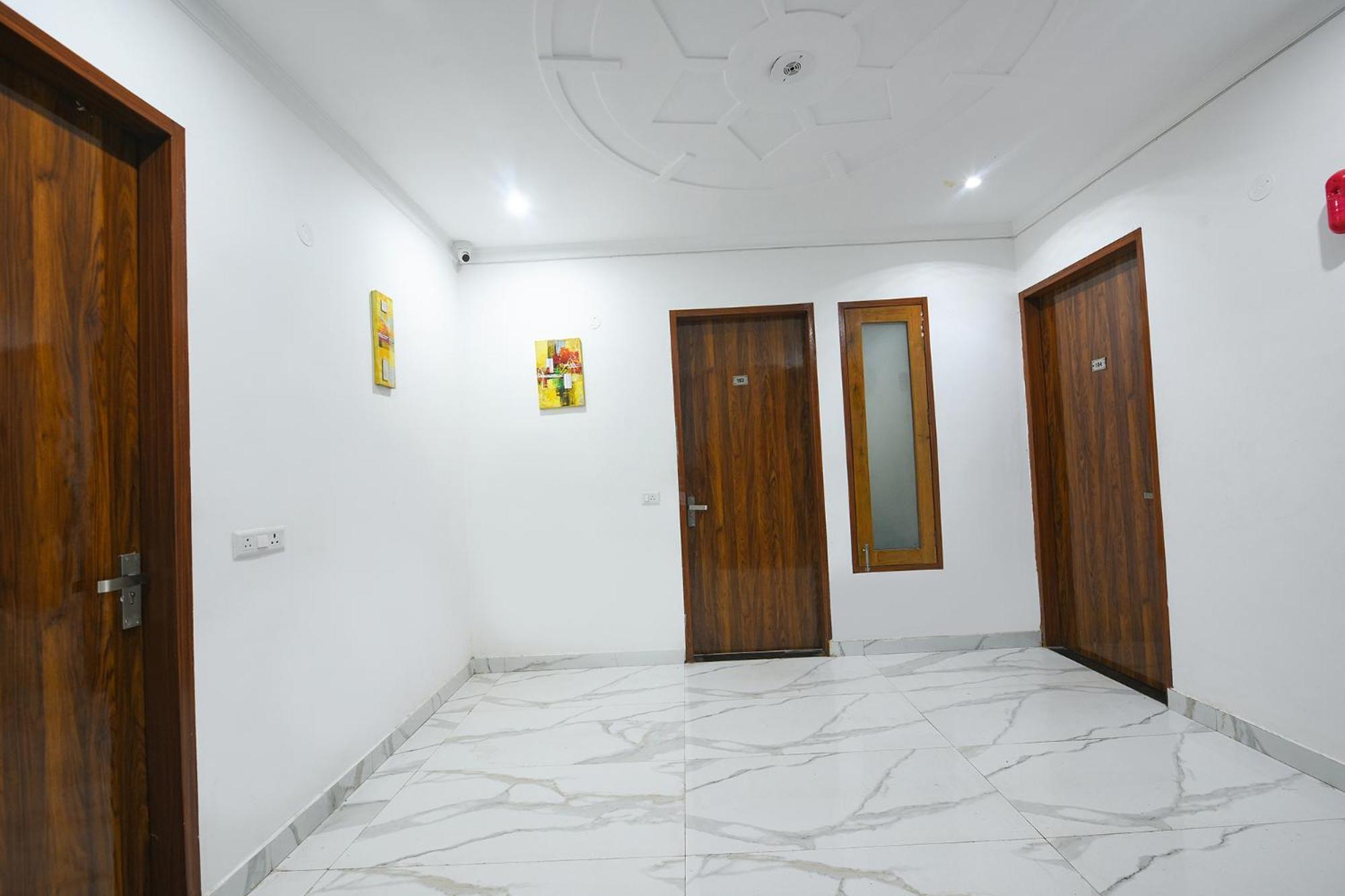 Fabhotel Wonderland Studio Rooms Gurgaon Exterior foto